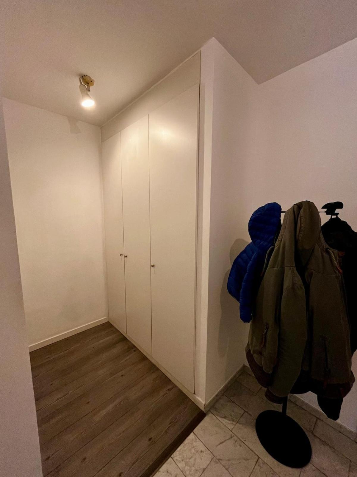 Big Apartment With Parking In Антверпен Экстерьер фото